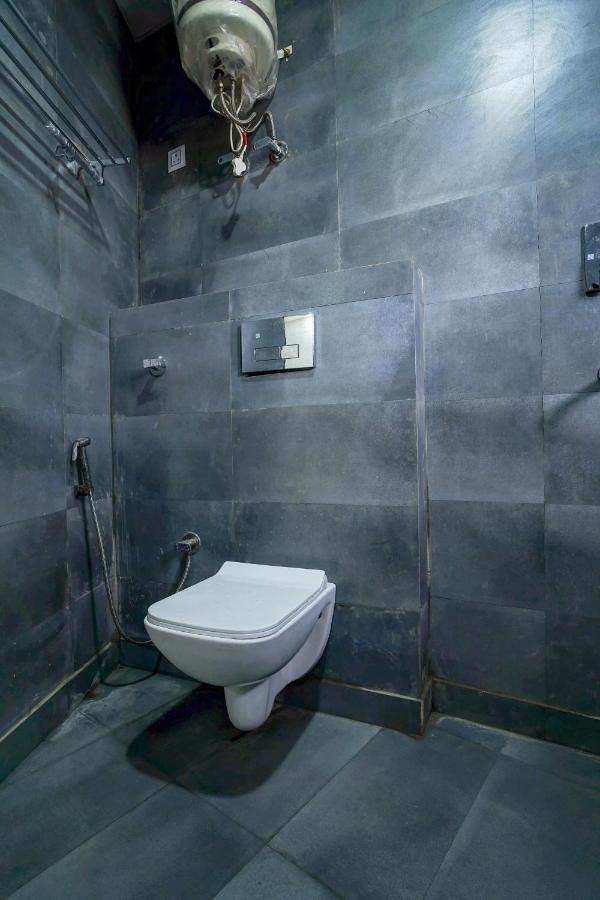 Hotel Red Snapper Couple Friendly At West Delhi Ню Делхи Екстериор снимка